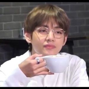 Meet your Posher, Zenaida